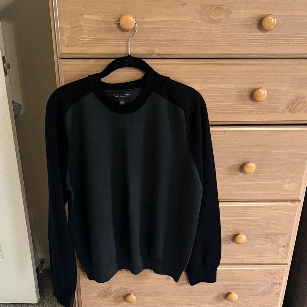 Banana Republic Extra Fine Merino Wool Sweater Black and Gray XL